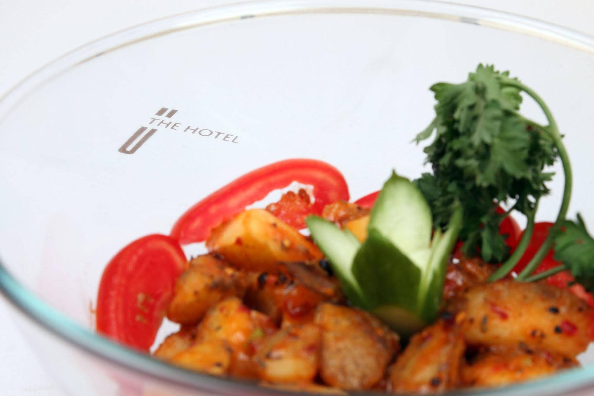 אחמדאבאד Urbane The Hotel מראה חיצוני תמונה